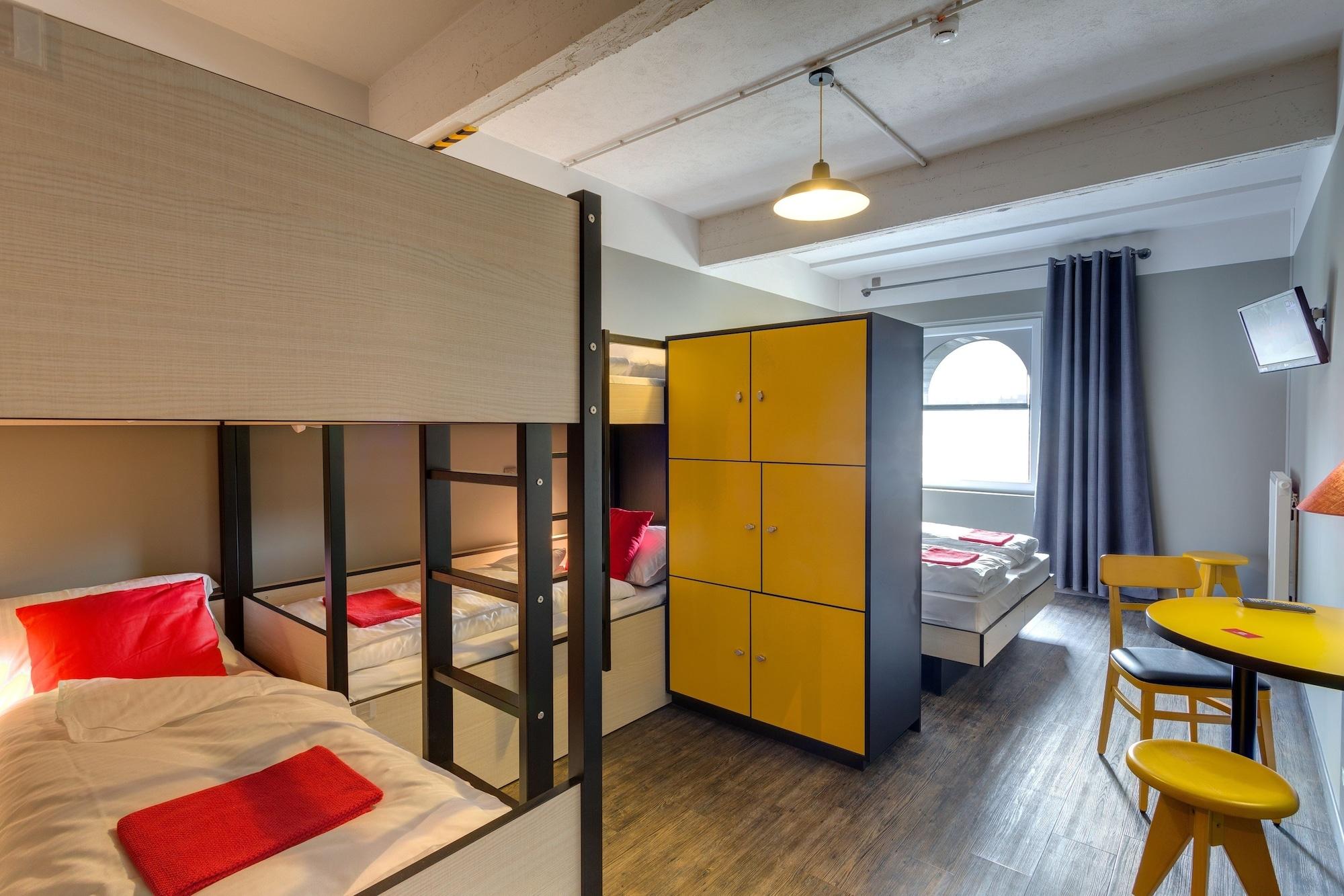 Meininger Hotels Bruxelles City Center Sint-Jans-Molenbeek Exterior photo