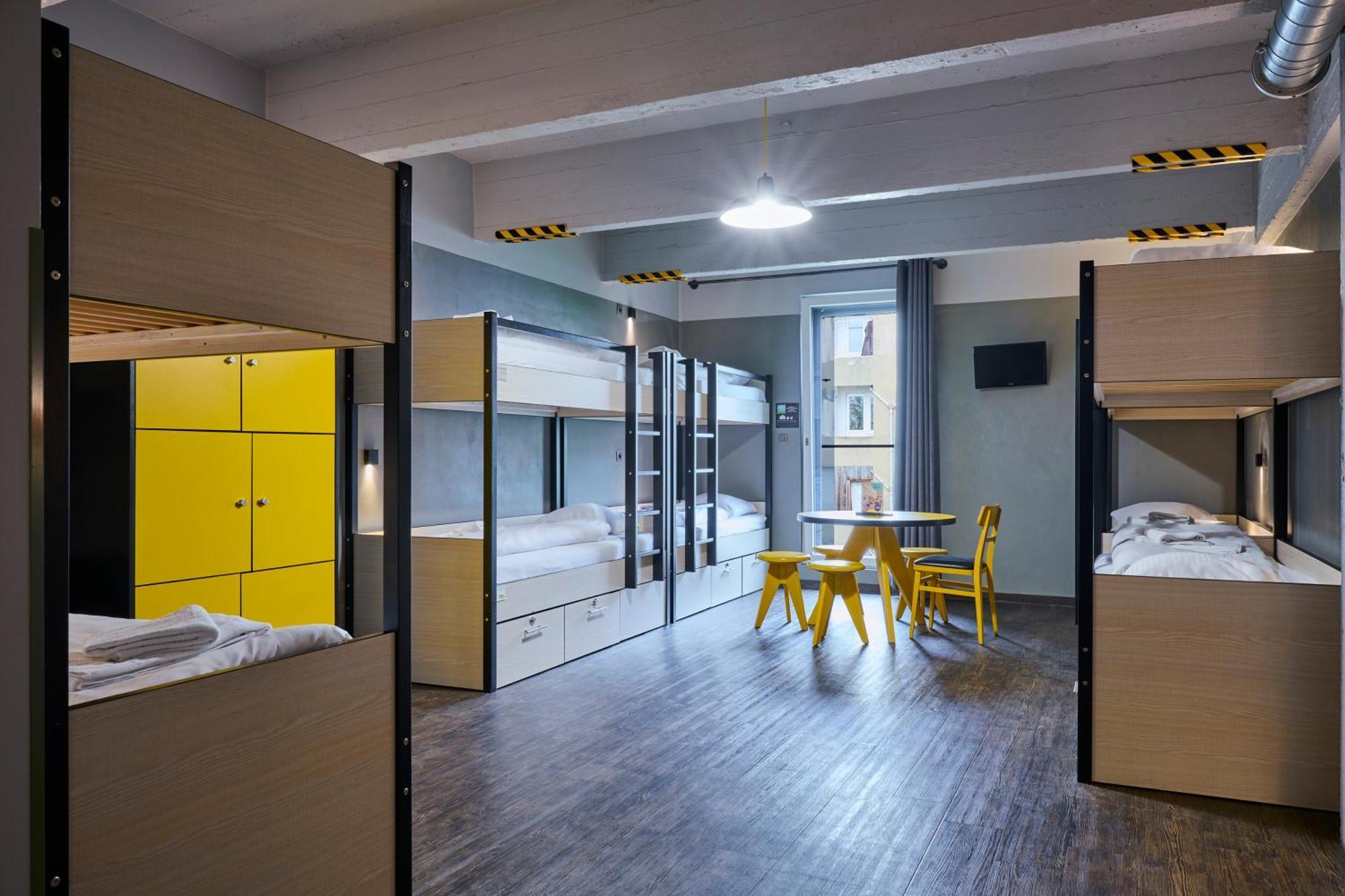 Meininger Hotels Bruxelles City Center Sint-Jans-Molenbeek Exterior photo